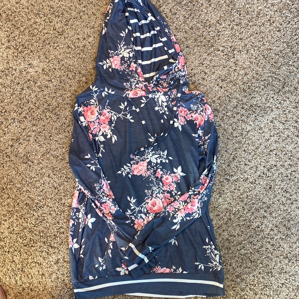 Boutique soft sweatshirt size XL